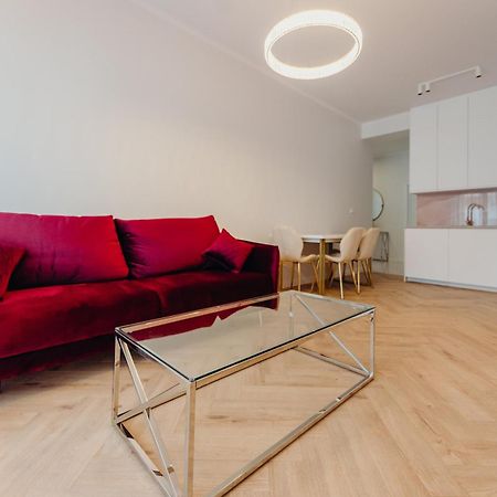 3 Bedrooms Premium Bella Rosa For 8 Guests With Ac And Underground Parking Rzeszów Buitenkant foto