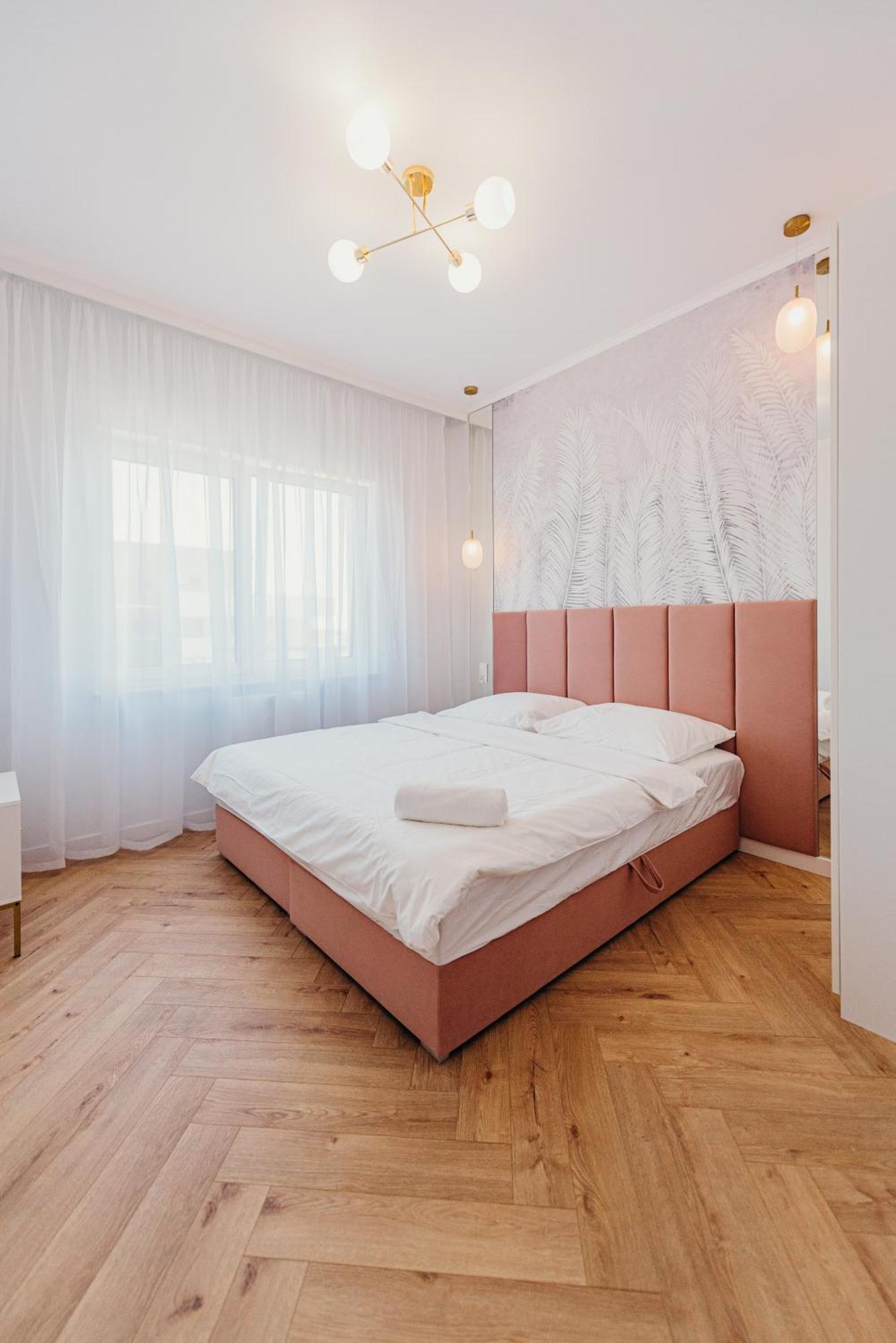 3 Bedrooms Premium Bella Rosa For 8 Guests With Ac And Underground Parking Rzeszów Buitenkant foto