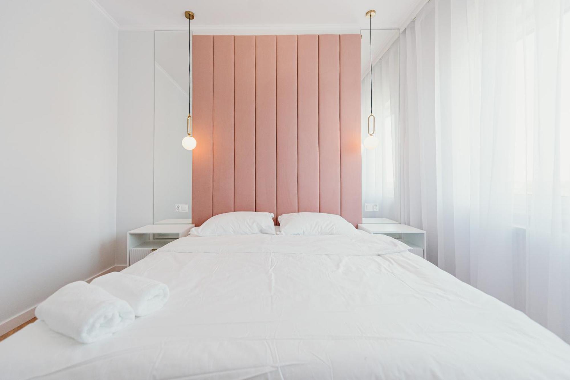 3 Bedrooms Premium Bella Rosa For 8 Guests With Ac And Underground Parking Rzeszów Buitenkant foto